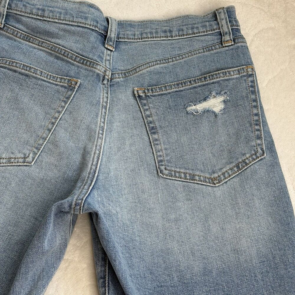 GAP 9" High Rise Bermuda Denim Jean Shorts Distressed Rips Women's Size 26/2R - Picture 6 of 14